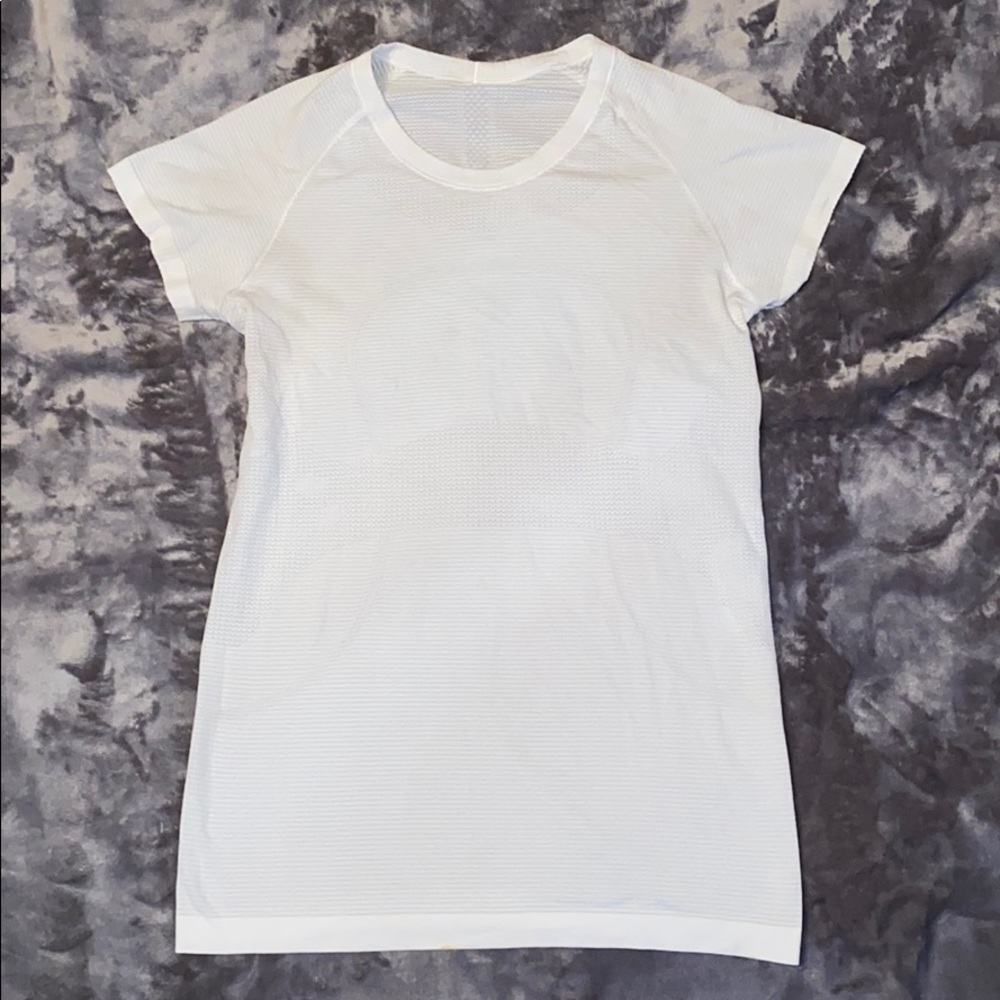 Lululemon Swiftly Tech Short Sleeve